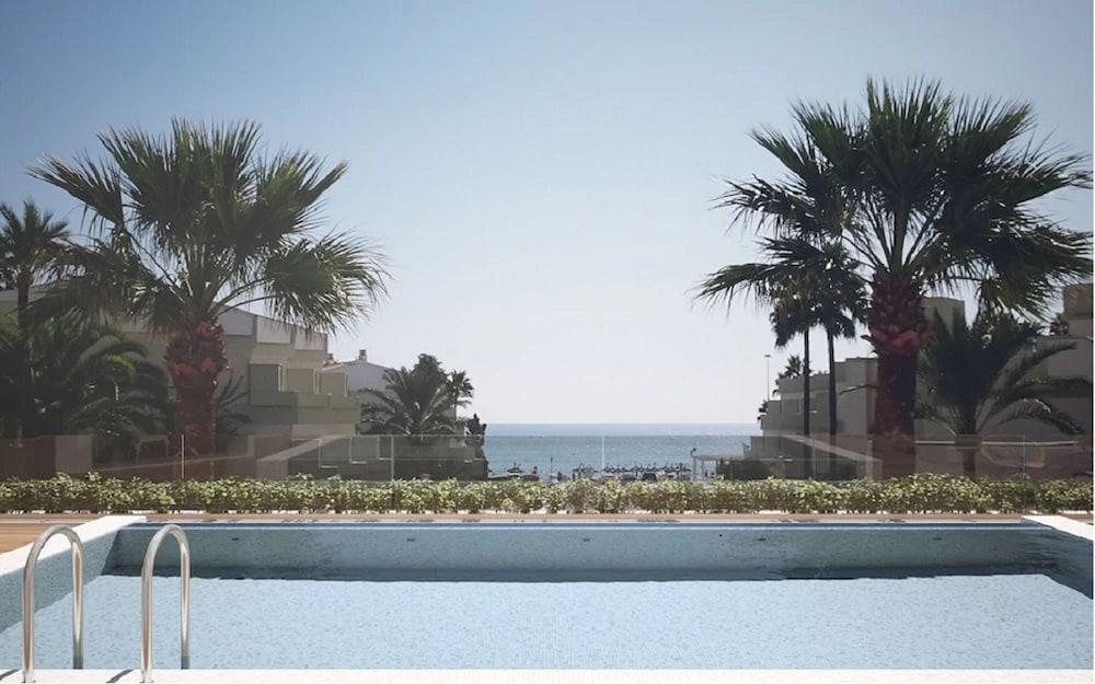 Seasun Siurell Hotel 4*