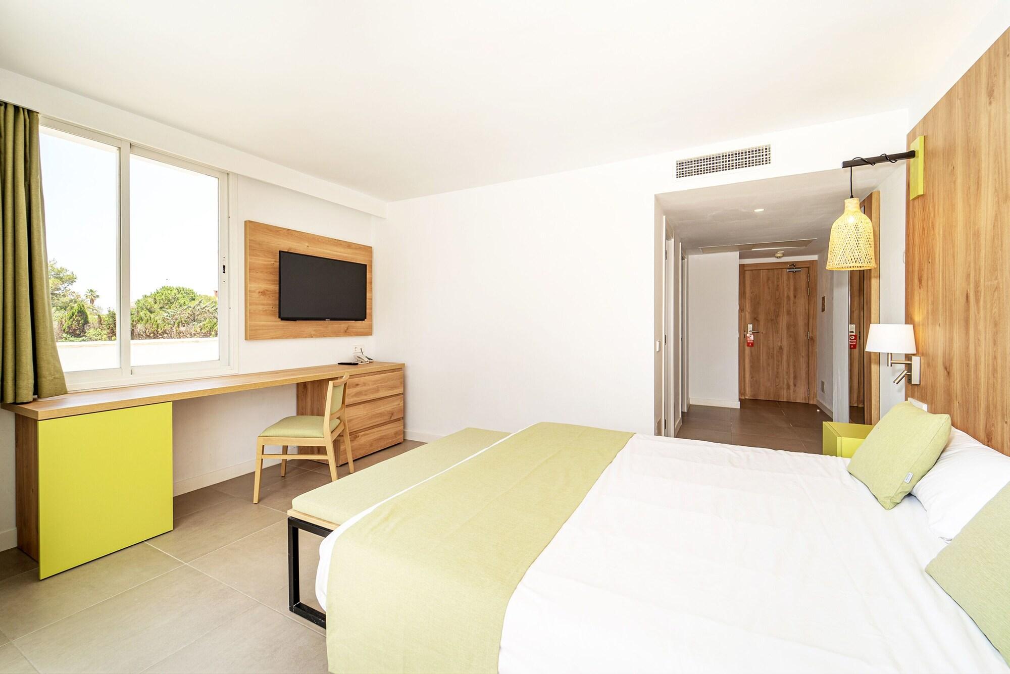 Seasun Siurell 4*